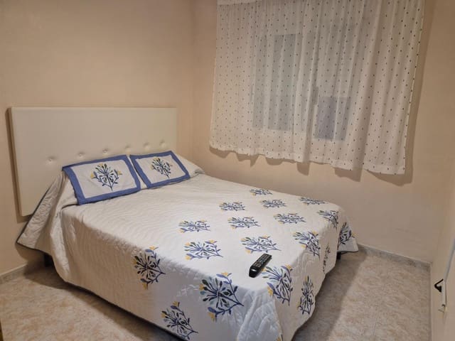 3 soveværelse Lejlighed til leje i Santa Pola med swimmingpool garage - € 700 (Ref: 10165043)