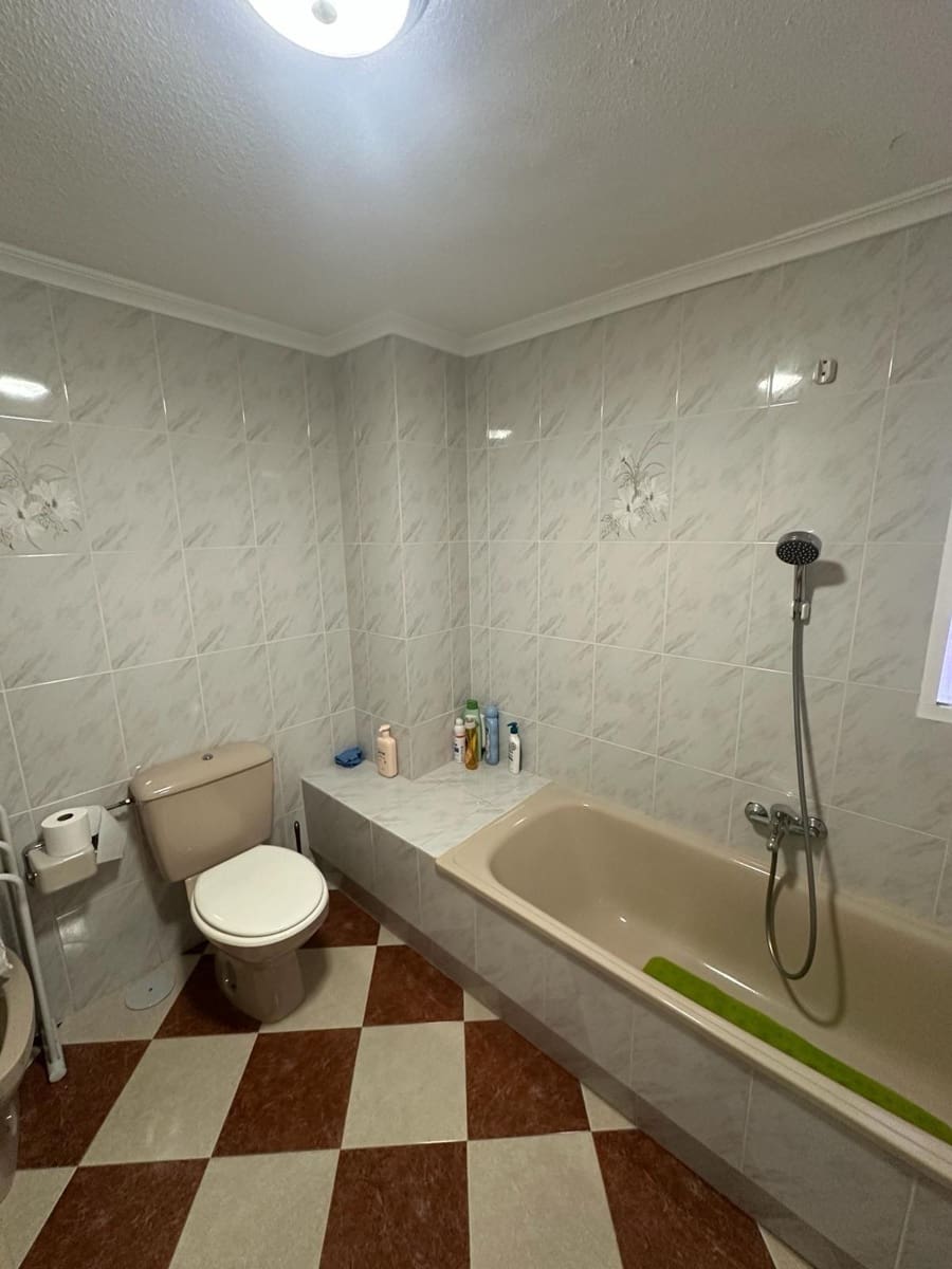 3 soveværelse Lejlighed til salg i Alicante by - € 1.049.000 (Ref: 10166677)