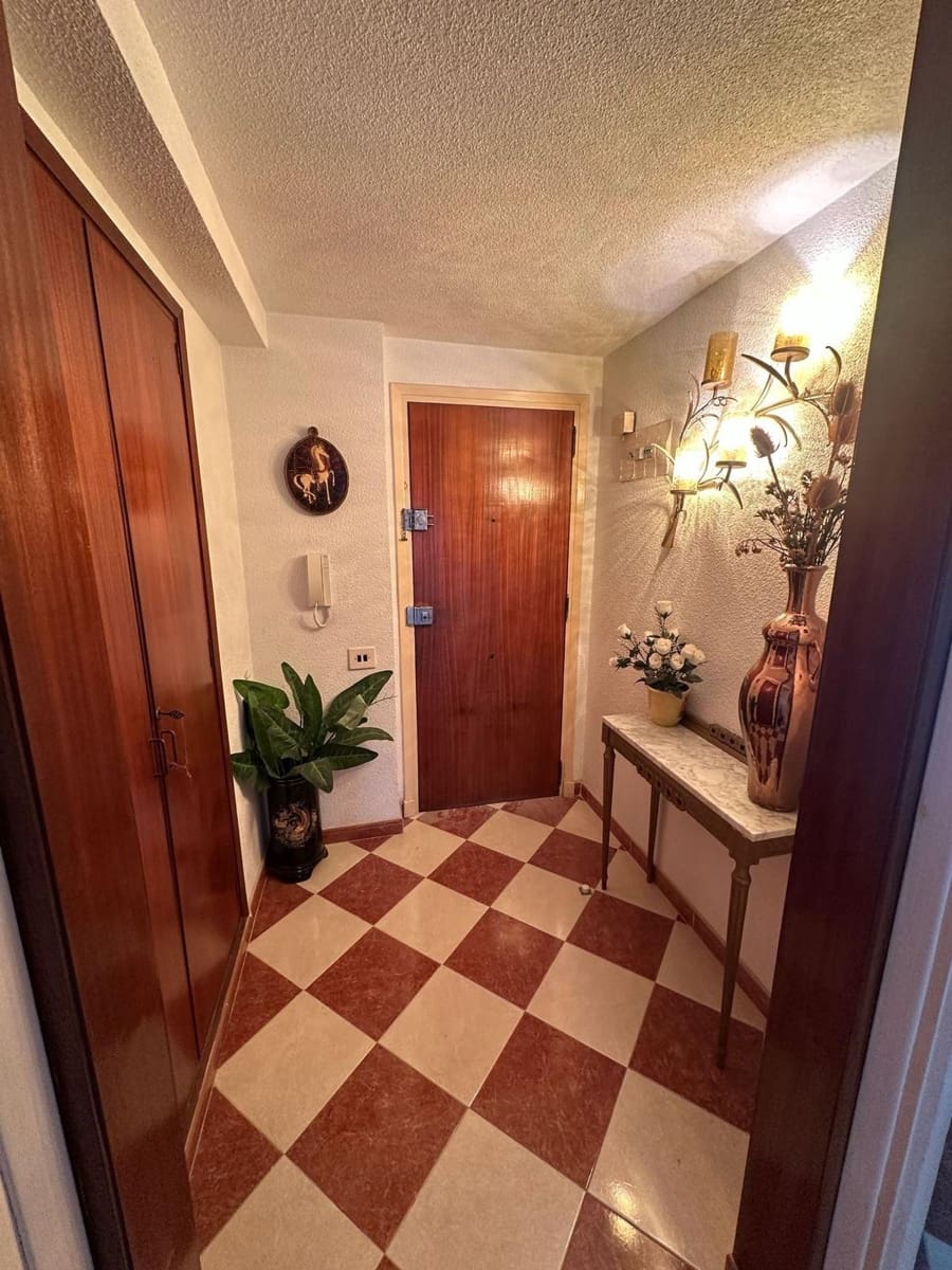 3 soveværelse Lejlighed til salg i Alicante by - € 1.049.000 (Ref: 10166677)