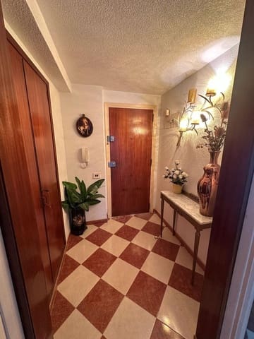 3 soveværelse Lejlighed til salg i Alicante by - € 1.049.000 (Ref: 10166677)