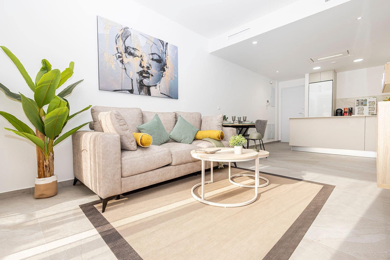 2 soverom Leilighet til salgs i Torrevieja med svømmebasseng garasje - € 269 000 (Ref: 10166678)