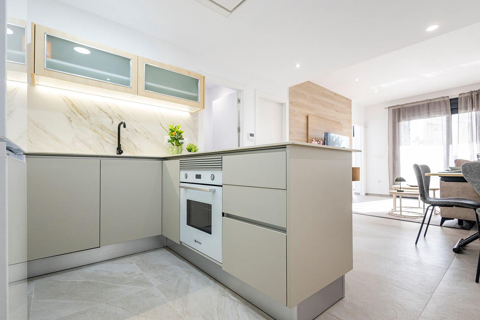 2 soverom Leilighet til salgs i Torrevieja med svømmebasseng garasje - € 269 000 (Ref: 10166678)