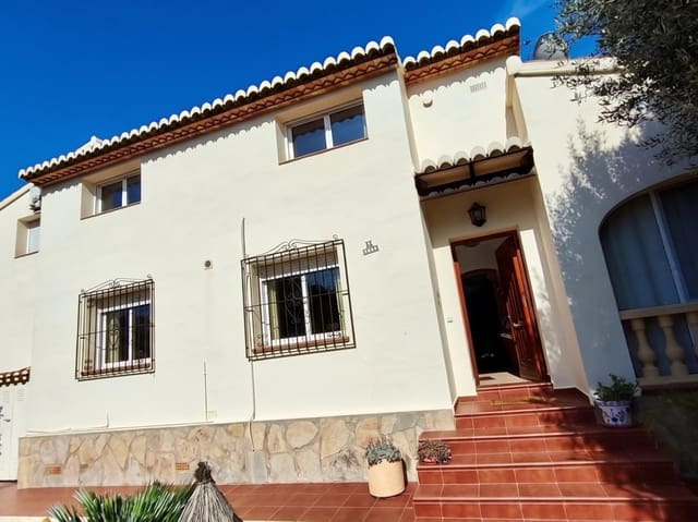 6 camera da letto Villa in vendita in Javea / Xàbia con piscina - 715.000 € (Rif: 10168737)