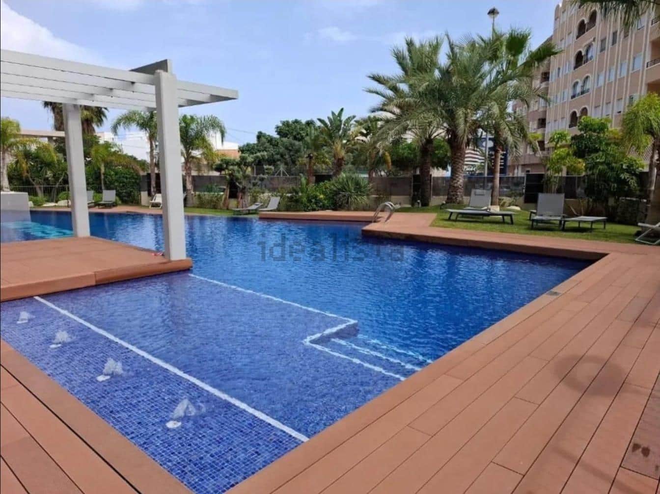 Piso de 2 habitaciones en El Campello en venta con piscina garaje - 477.000 € (Ref: 10171621)