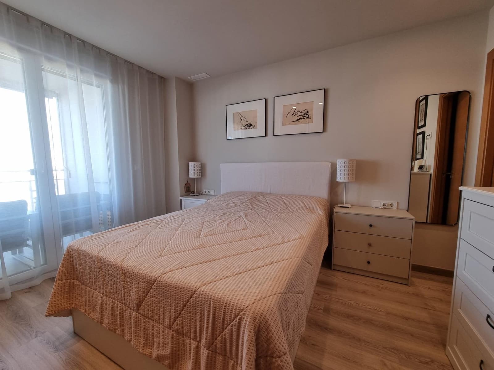 Piso de 2 habitaciones en El Campello en venta con piscina garaje - 477.000 € (Ref: 10171621)