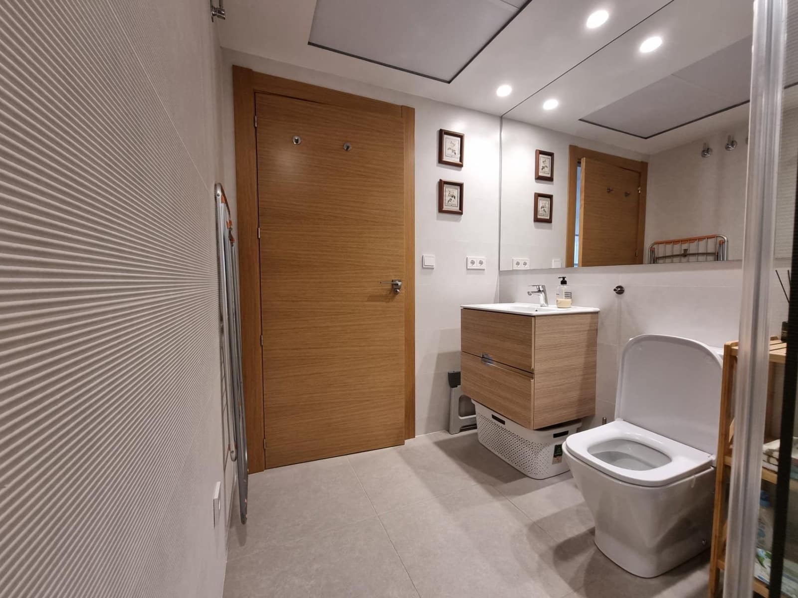 Piso de 2 habitaciones en El Campello en venta con piscina garaje - 477.000 € (Ref: 10171621)