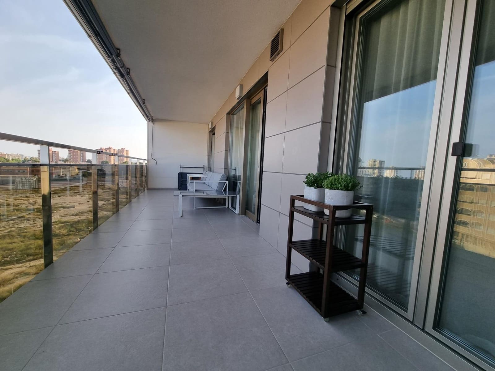 Piso de 2 habitaciones en El Campello en venta con piscina garaje - 477.000 € (Ref: 10171621)