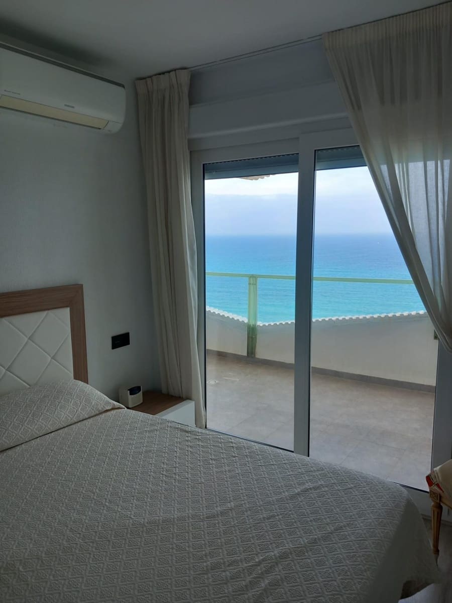 2 soverom Leilighet til salgs i Playa de San Juan med svømmebasseng garasje - € 850 000 (Ref: 10171624)