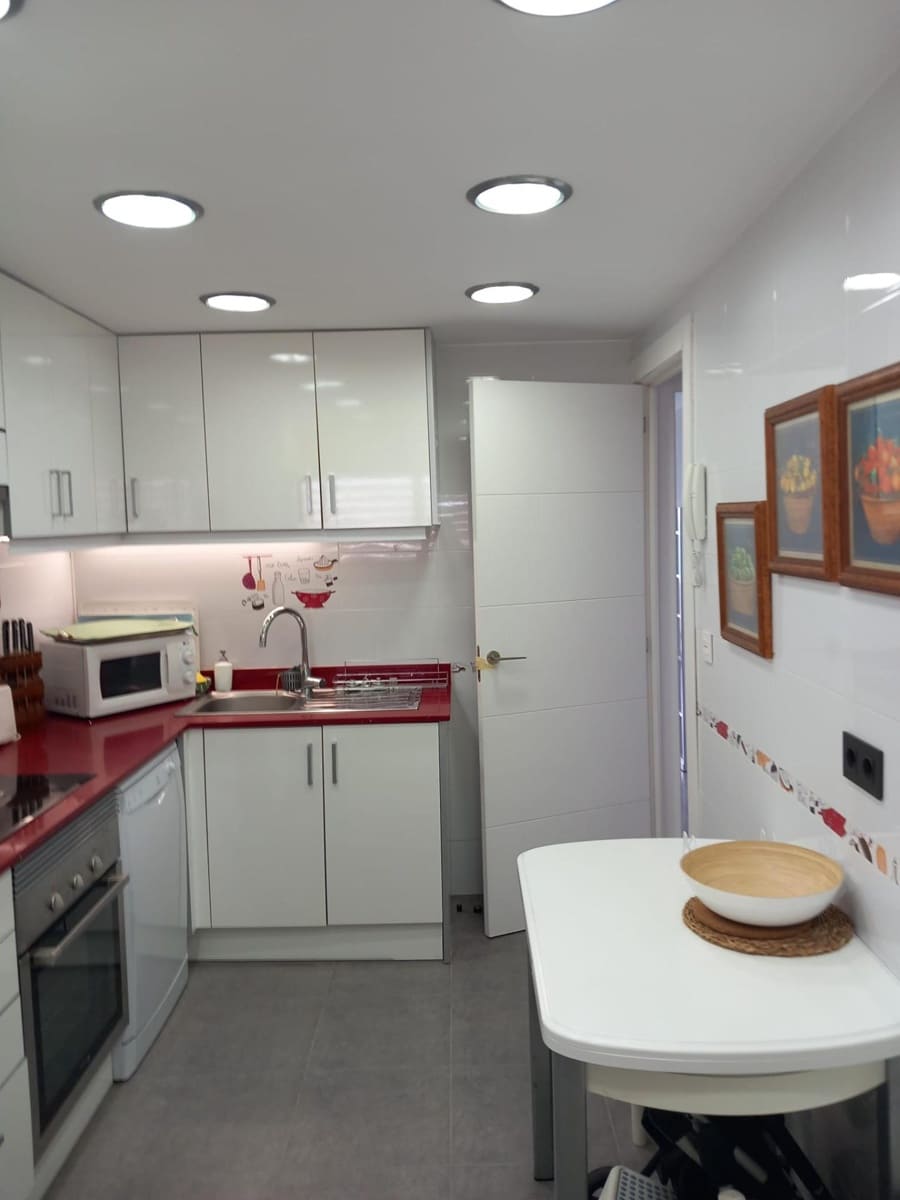 2 soverom Leilighet til salgs i Playa de San Juan med svømmebasseng garasje - € 850 000 (Ref: 10171624)