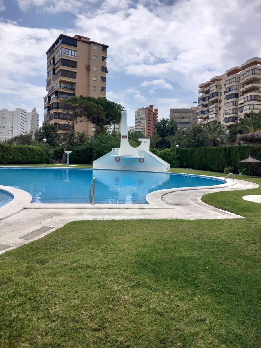 2 soverom Leilighet til salgs i Playa de San Juan med svømmebasseng garasje - € 850 000 (Ref: 10171624)
