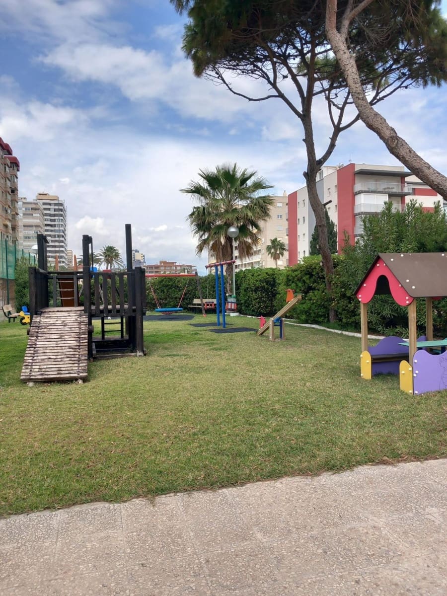 2 soverom Leilighet til salgs i Playa de San Juan med svømmebasseng garasje - € 850 000 (Ref: 10171624)