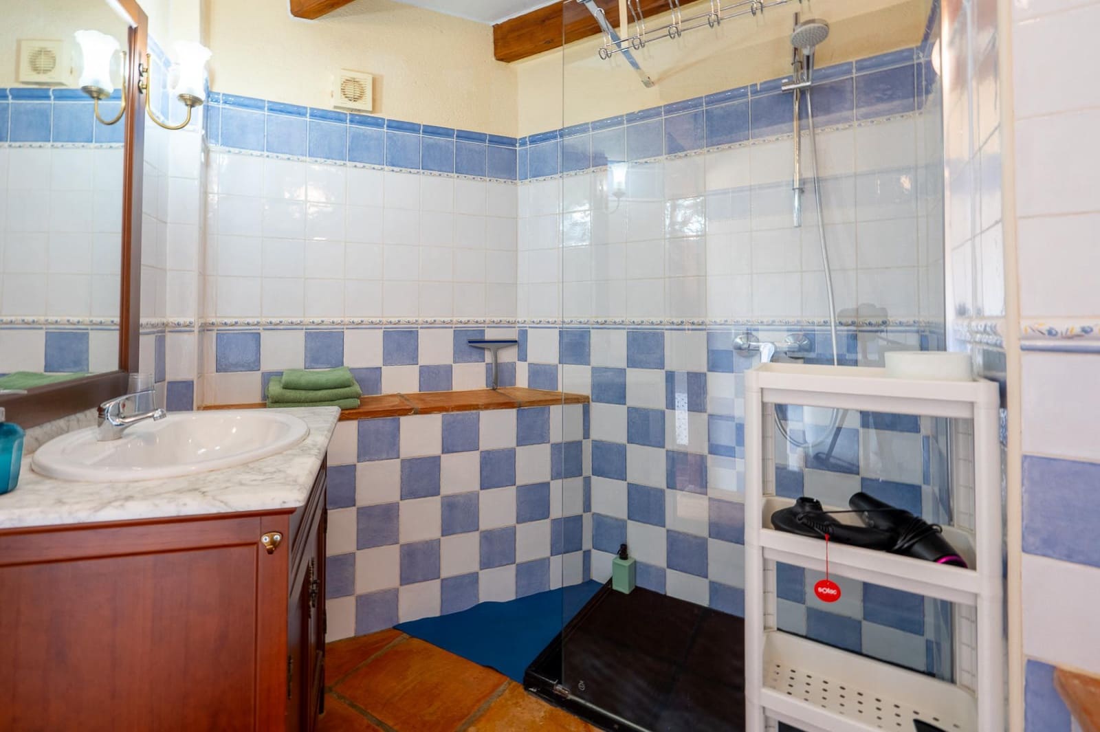 6 chambre Local Commercial à vendre à Sagra - 549 000 € (Ref: 10171628)