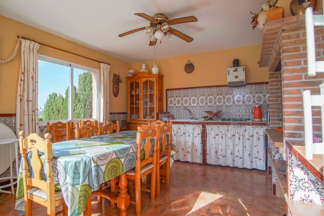 5 soveværelse Villa til salg i Calpe / Calp med swimmingpool garage - € 738.000 (Ref: 10171638)