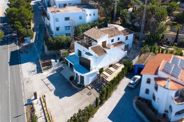 3 quarto Comercial para venda em Benissa com piscina garagem - 1 000 000 € (Ref: 10171692)