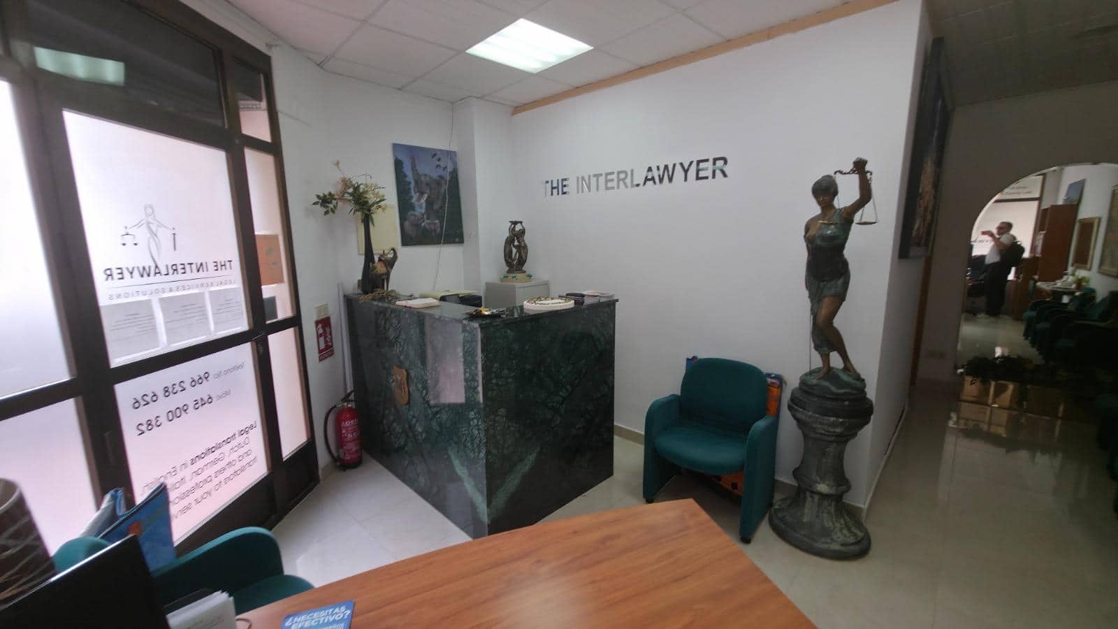 Commercieel te koop in Guardamar del Segura - € 119.000 (Ref: 10177158)