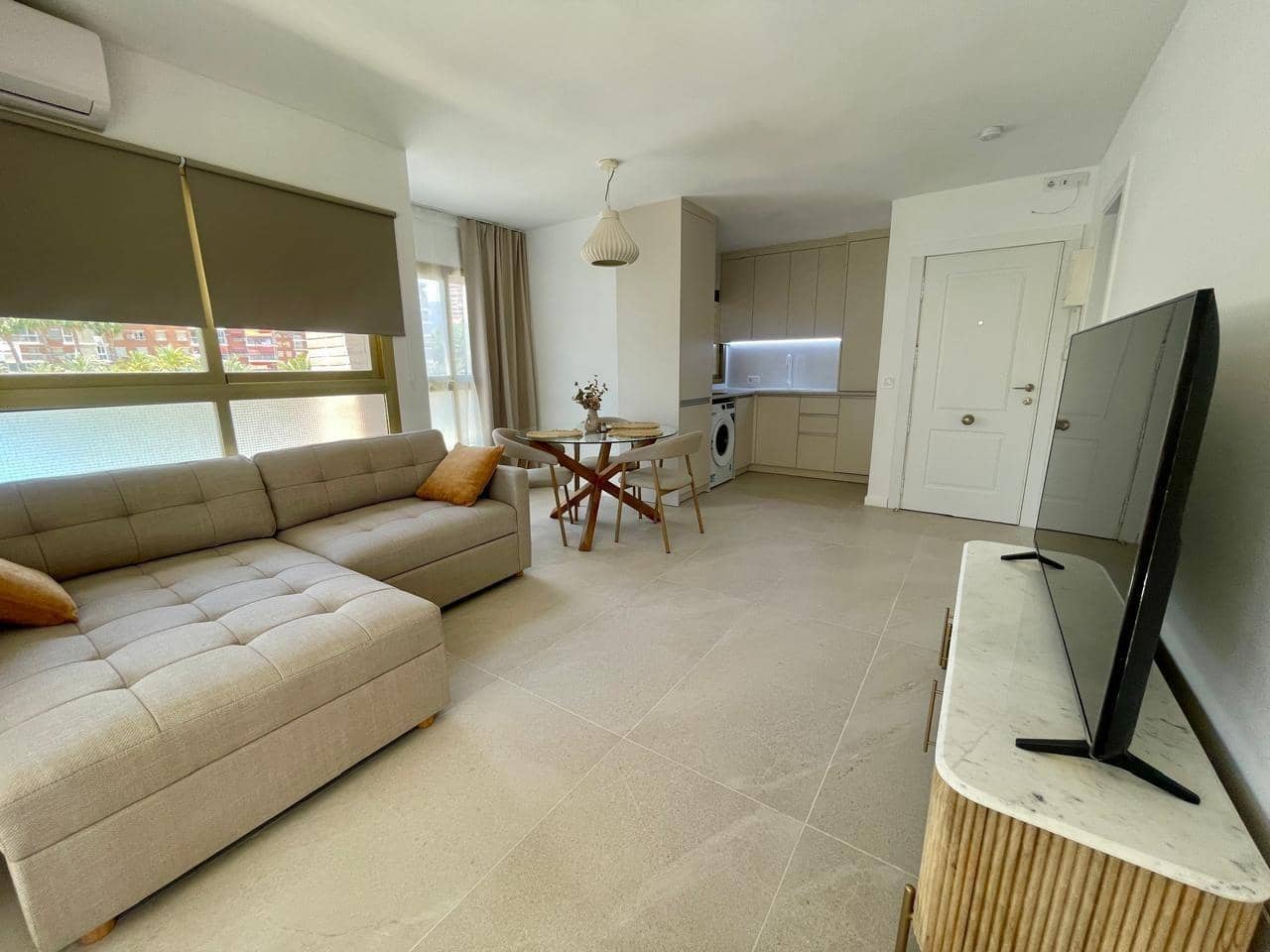 1 soverom Leilighet til salgs i Benidorm med svømmebasseng - € 238 000 (Ref: 10177159)