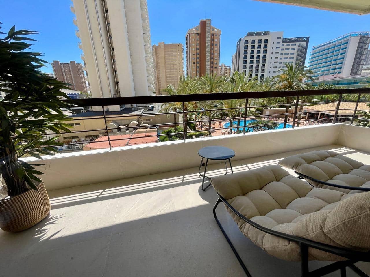 1 soverom Leilighet til salgs i Benidorm med svømmebasseng - € 238 000 (Ref: 10177159)