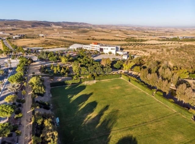 Byggetomt til salgs i Granada by - € 140 000 (Ref: 10177160)