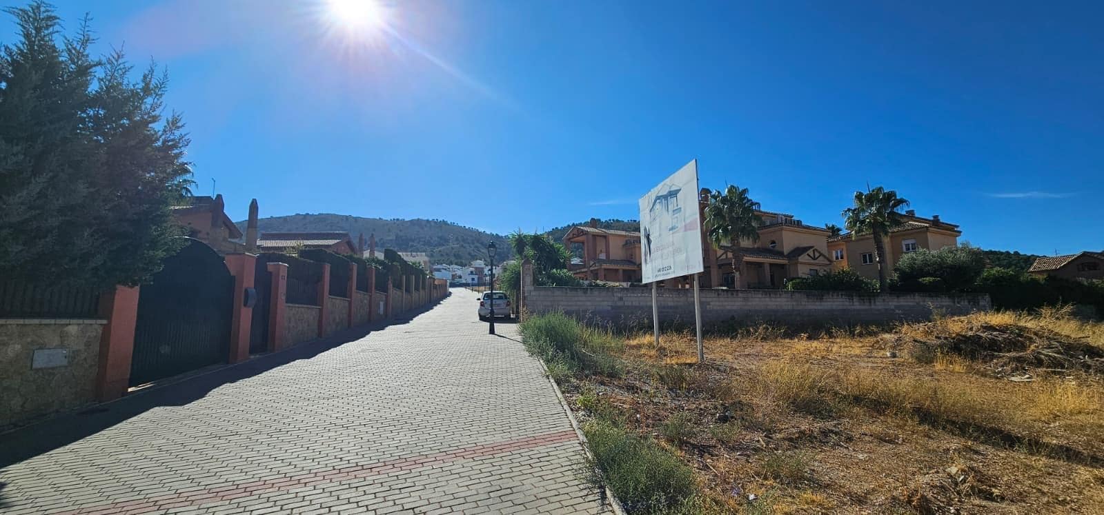 Byggetomt til salgs i Granada by - € 140 000 (Ref: 10177160)