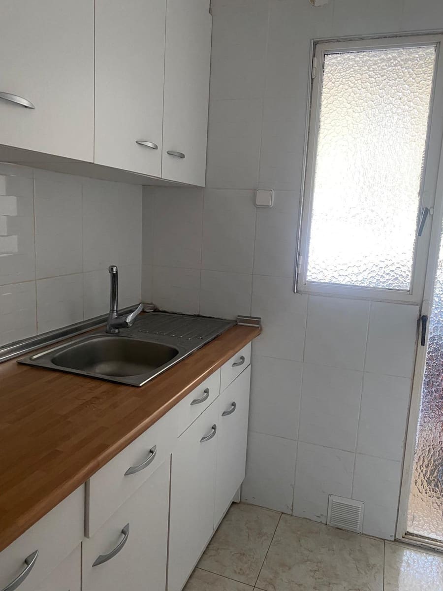 4 slaapkamer Flat te koop in Playa de San Juan met zwembad - € 320.000 (Ref: 10180617)