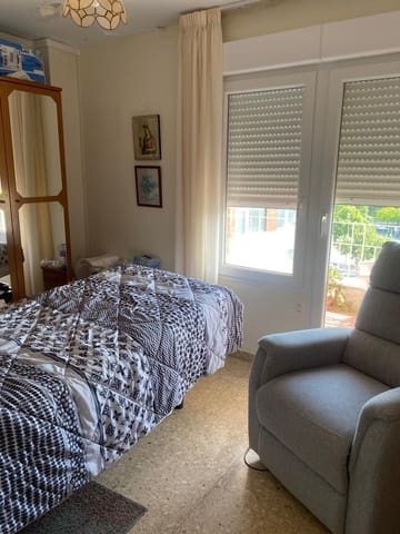 4 slaapkamer Flat te koop in Playa de San Juan, Alicante stad met zwembad - € 320.000 (Ref: 10180617)
