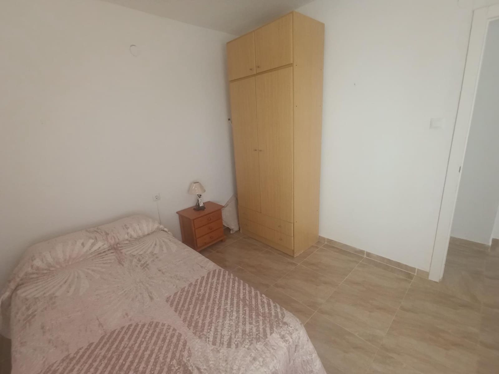 4 soverom Leilighet til leie i Elche / Elx - € 750 (Ref: 10183135)
