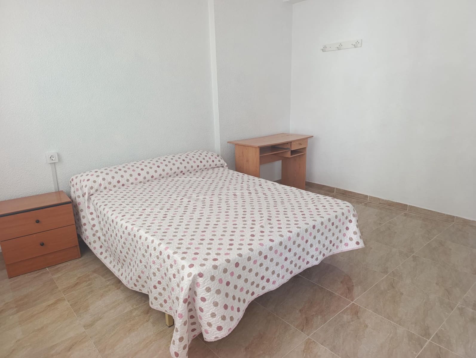4 soverom Leilighet til leie i Elche / Elx - € 750 (Ref: 10183135)