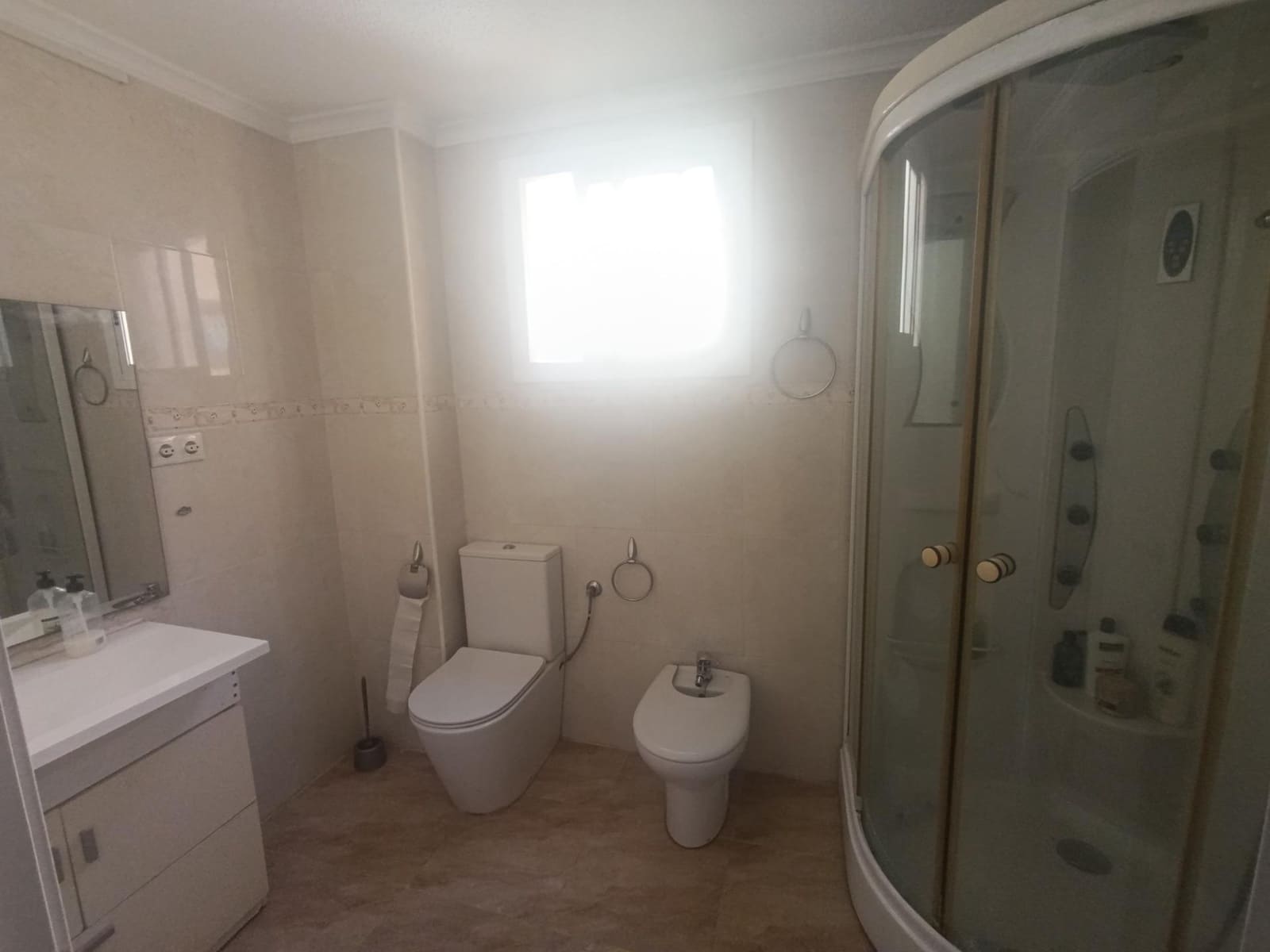 4 soverom Leilighet til leie i Elche / Elx - € 750 (Ref: 10183135)