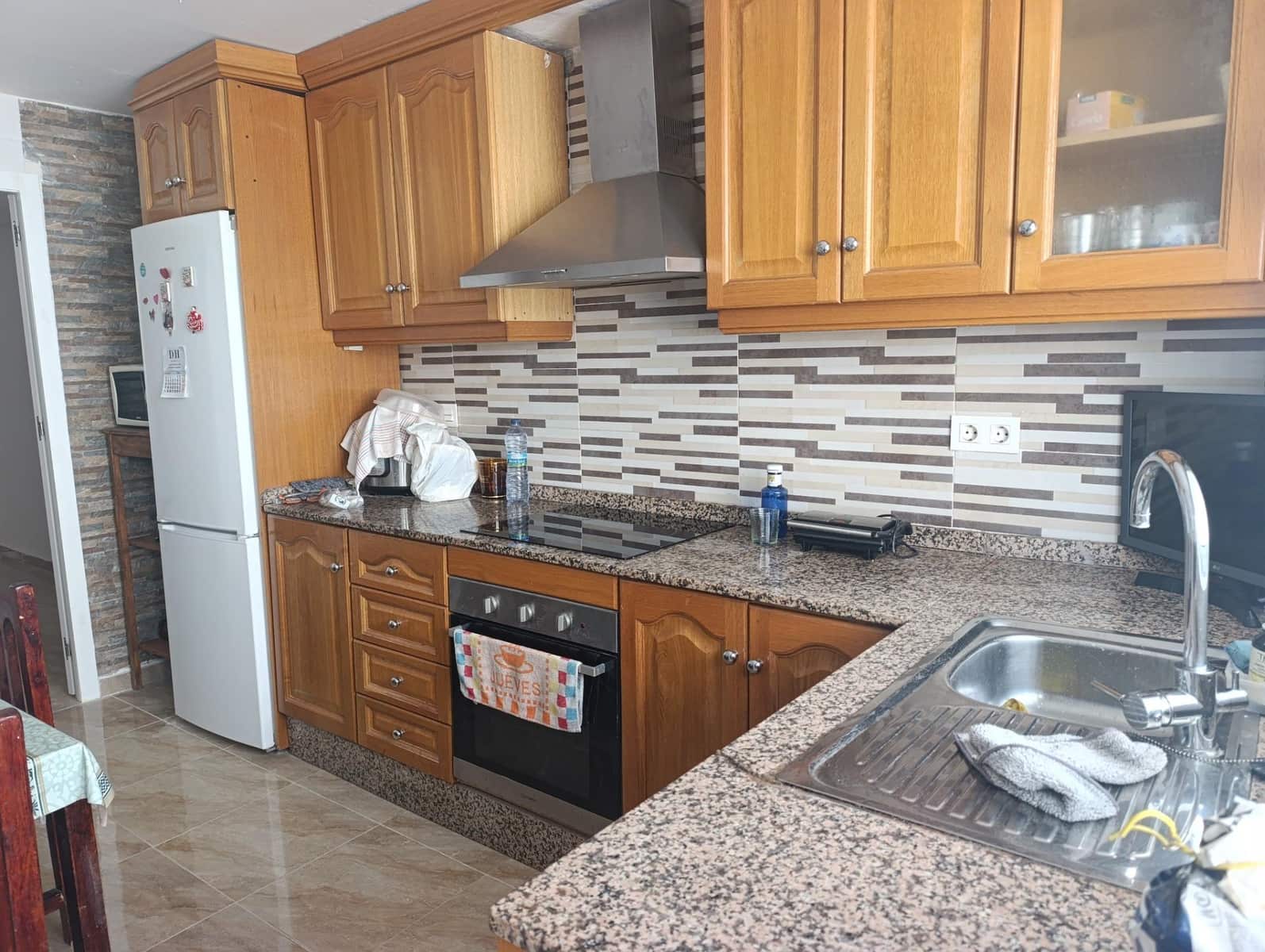 4 soverom Leilighet til leie i Elche / Elx - € 750 (Ref: 10183135)