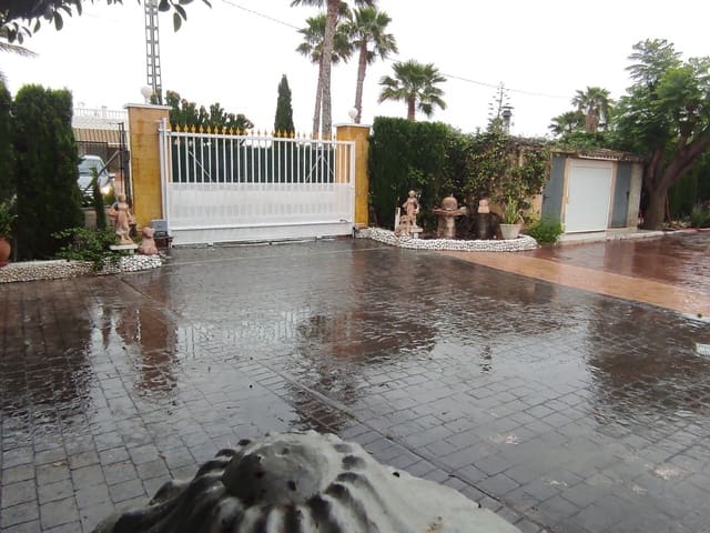 5 soveværelse Villa til salg i Elche / Elx med swimmingpool garage - € 359.900 (Ref: 8041921)
