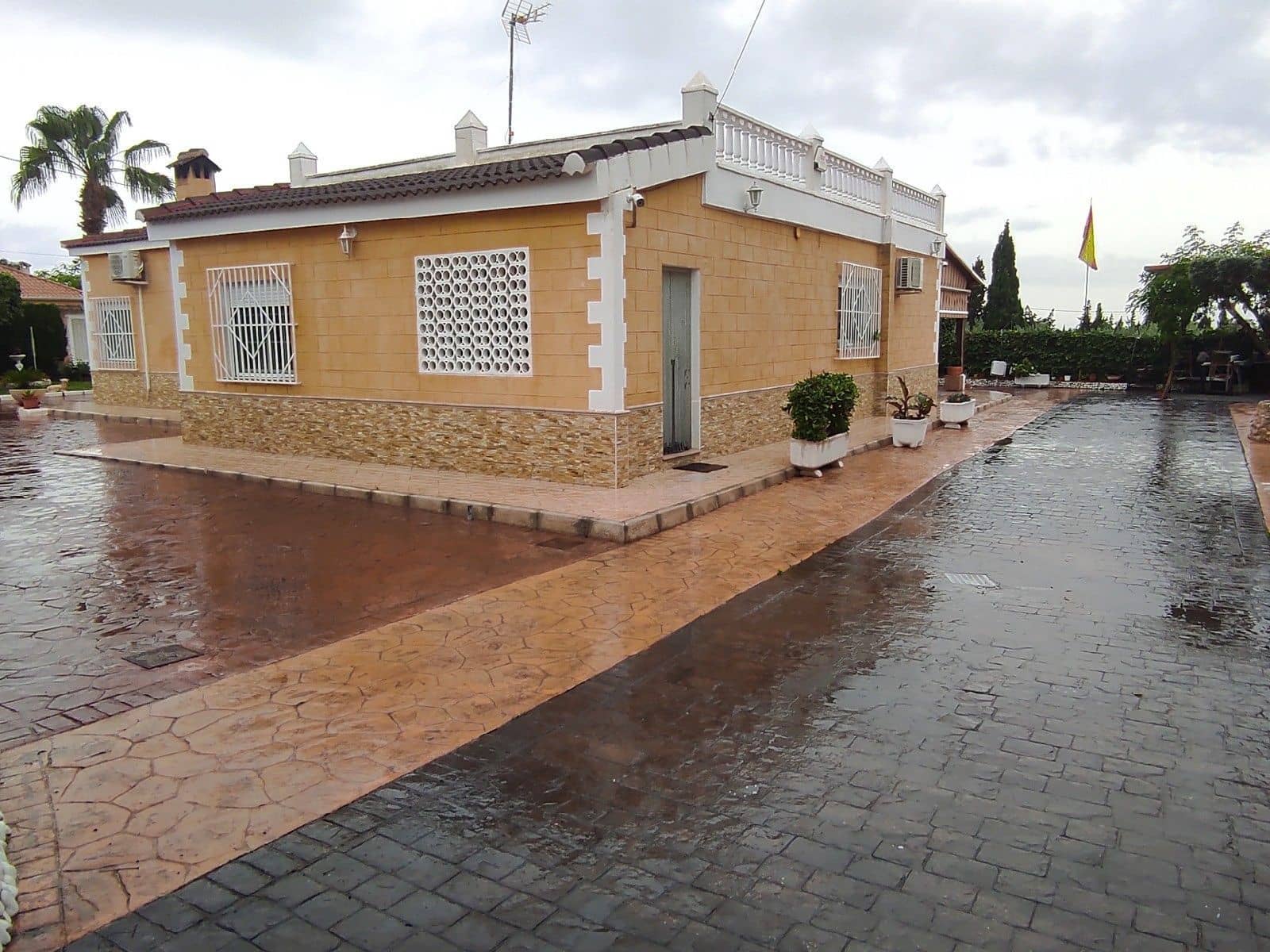 5 soveværelse Villa til salg i Elche / Elx med swimmingpool garage - € 359.900 (Ref: 8041921)