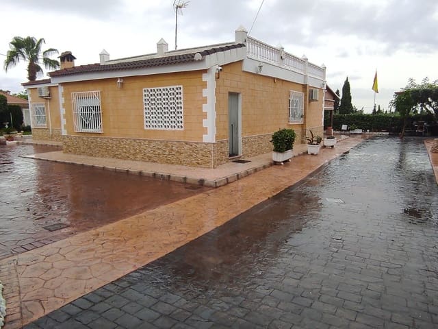 5 soveværelse Villa til salg i Elche / Elx med swimmingpool garage - € 359.900 (Ref: 8041921)