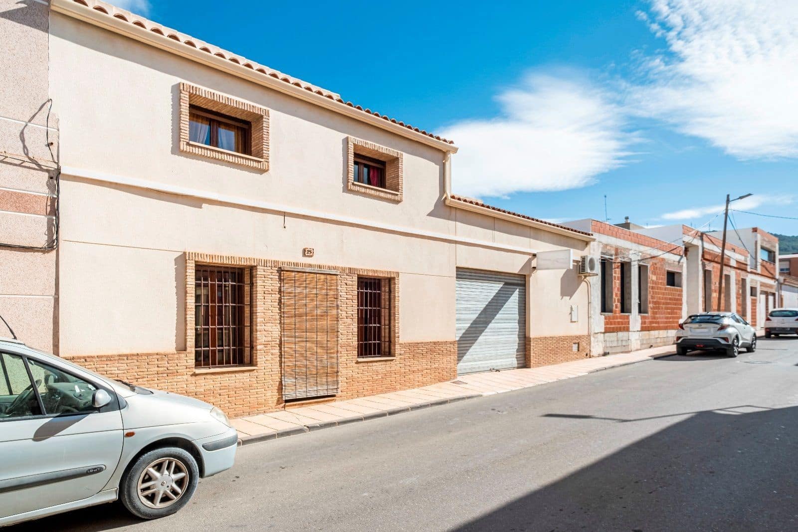 5 sypialnia Willa na sprzedaż w Pinoso - 330 000 € (Ref: 8041932)