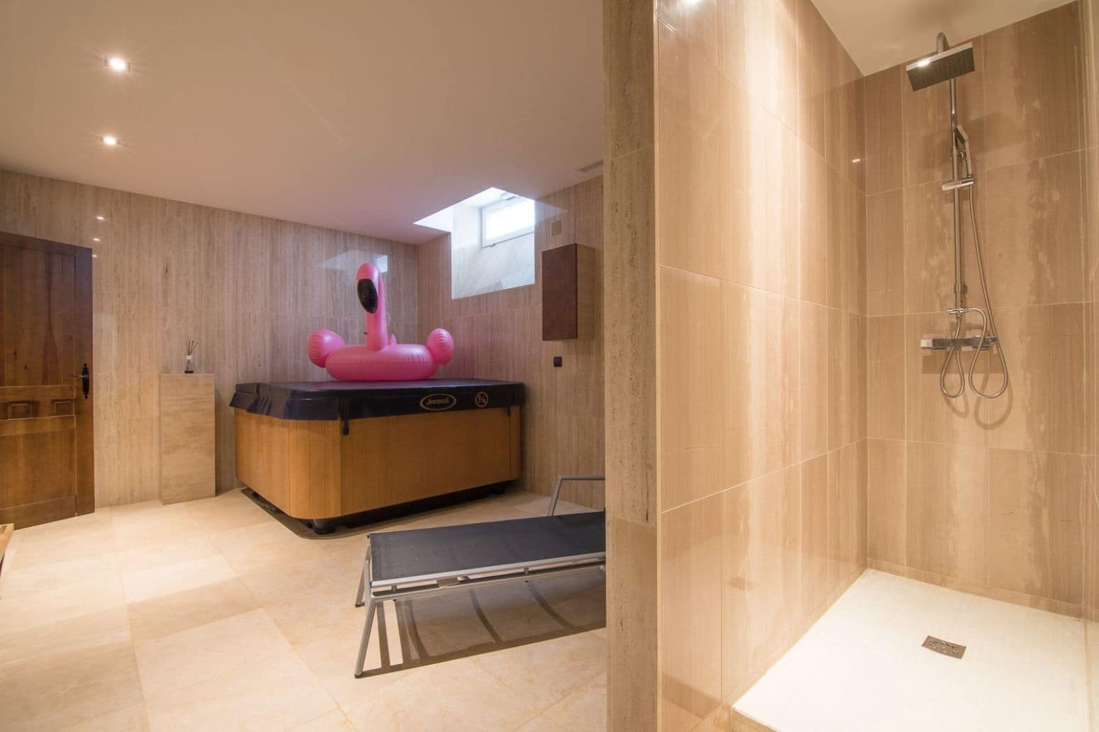 4 sovrum Villa till salu i Arenales del Sol med pool - 1 450 000 € (Ref: 8049762)