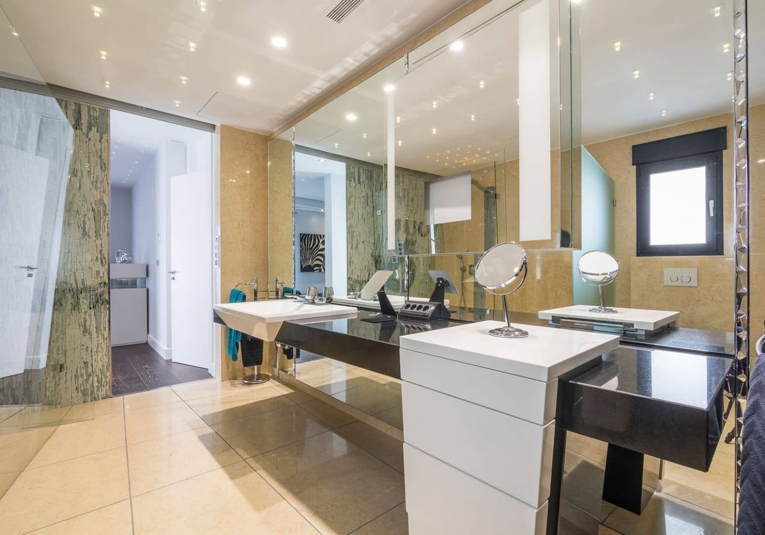 4 sovrum Villa till salu i Arenales del Sol med pool - 1 450 000 € (Ref: 8049762)