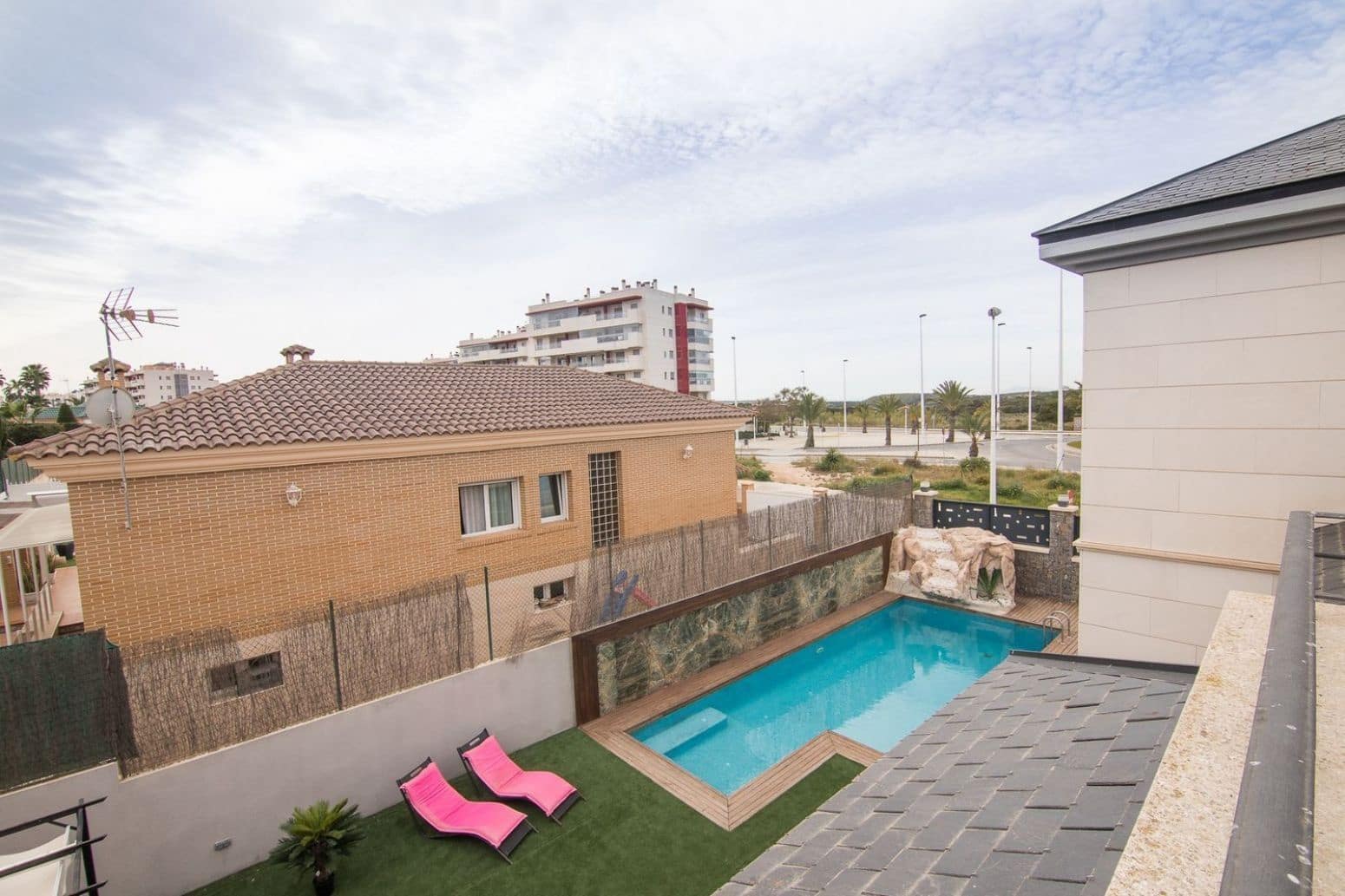 4 sovrum Villa till salu i Arenales del Sol med pool - 1 450 000 € (Ref: 8049762)