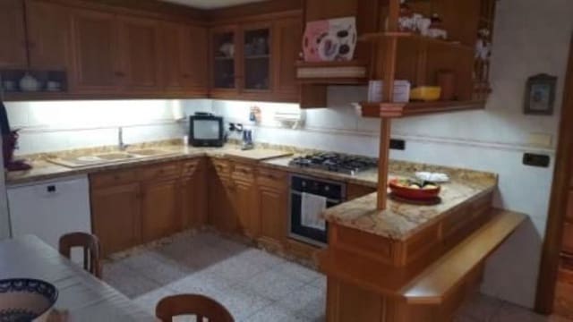 5 camera da letto Appartamento in vendita in Elche / Elx - 219.999 € (Rif: 8049764)