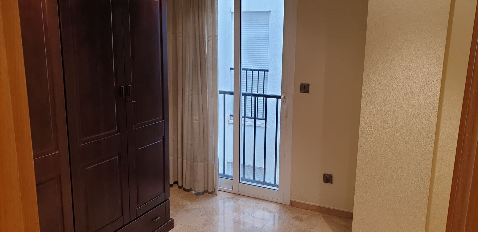 3 bedroom Flat for sale in Elche / Elx with garage - € 199,999 (Ref: 8049777)