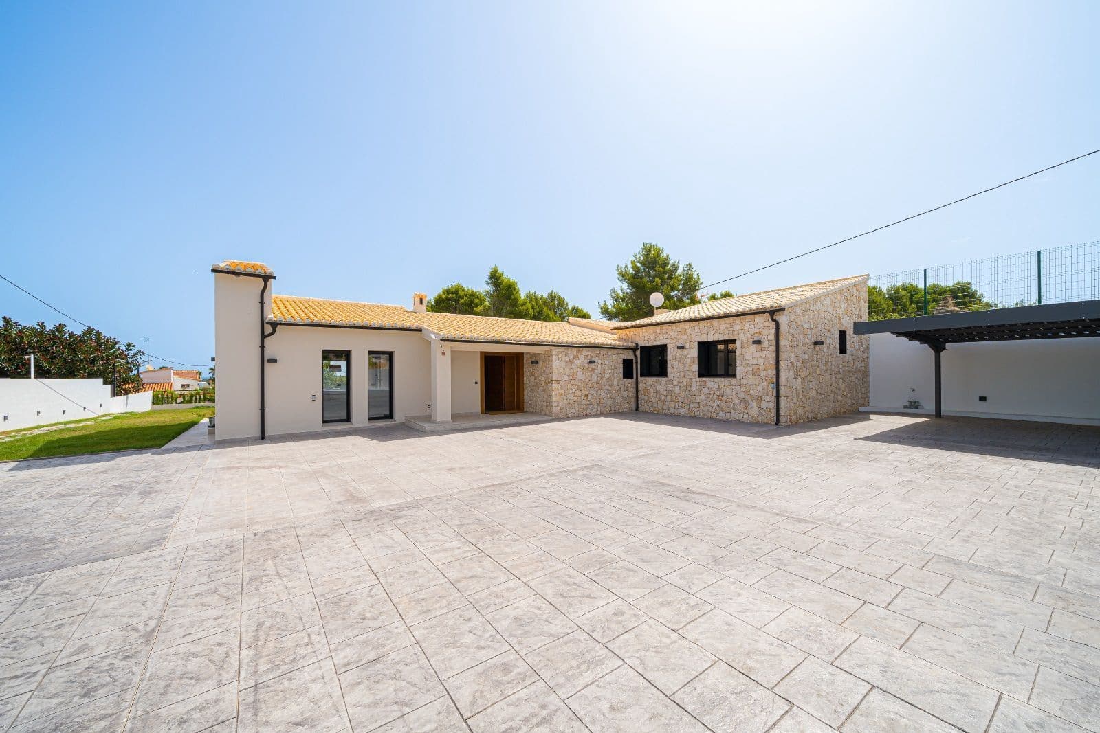 3 Zimmer Villa zu verkaufen in La Xara mit Pool Garage - 1.600.000 € (Ref: 8049808)
