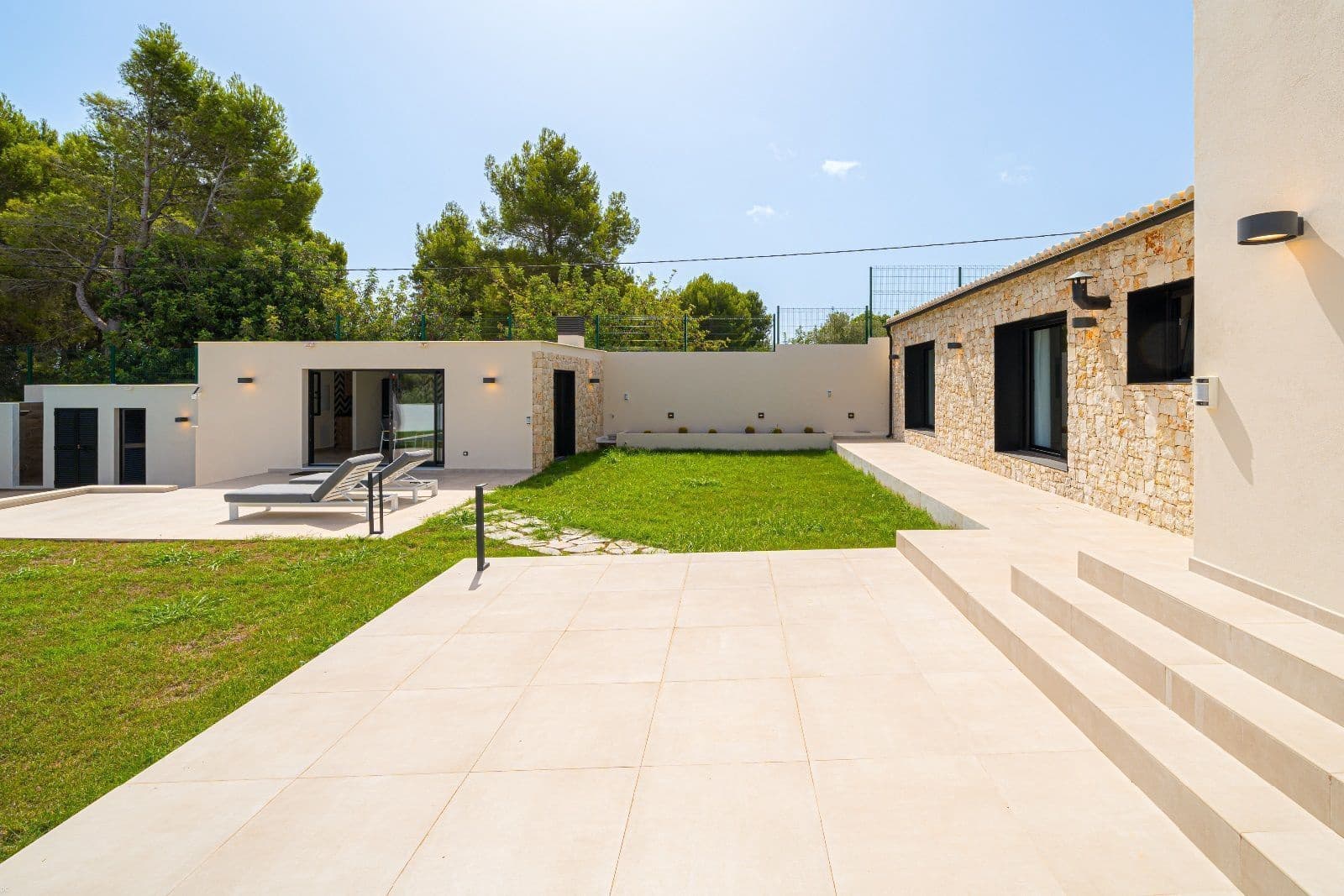 3 Zimmer Villa zu verkaufen in La Xara mit Pool Garage - 1.600.000 € (Ref: 8049808)