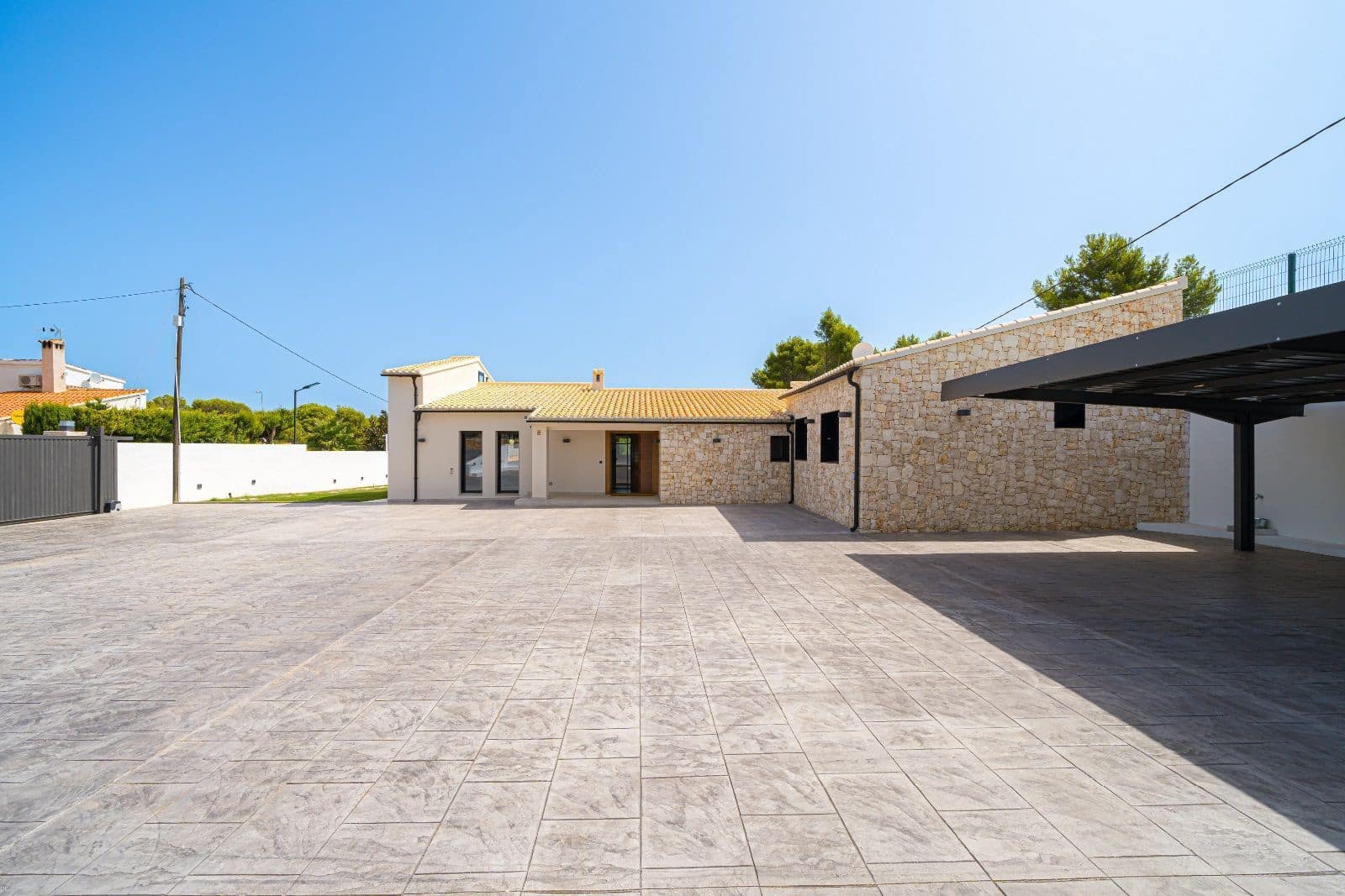 3 Zimmer Villa zu verkaufen in La Xara mit Pool Garage - 1.600.000 € (Ref: 8049808)