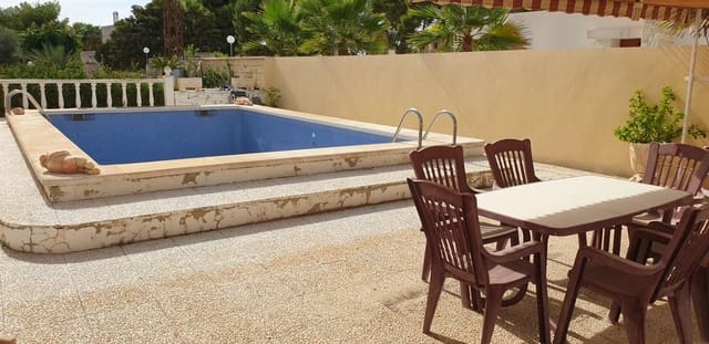 Chalet de 3 habitaciones en Elche / Elx en venta con piscina garaje - 350.000 € (Ref: 8049837)