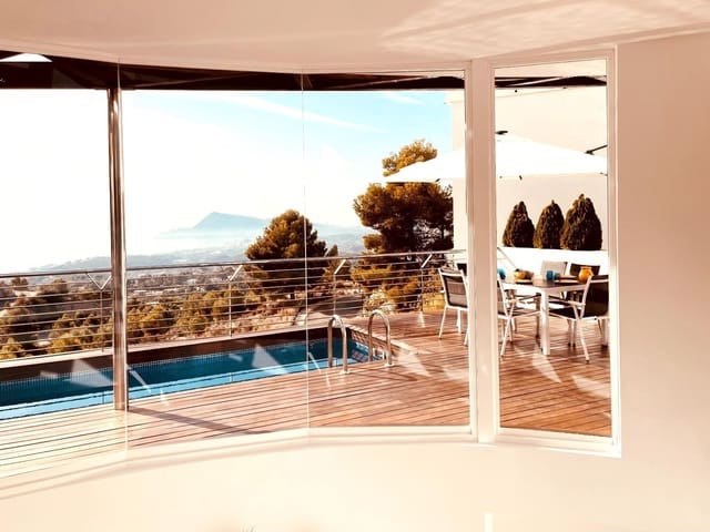 4 makuuhuone Huvila myytävänä paikassa Altea mukana uima-altaan 
autotalli - 1 165 000 € (Ref: 8052341)