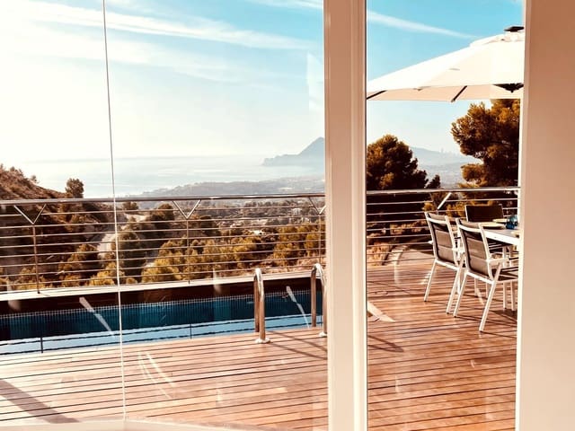 4 makuuhuone Huvila myytävänä paikassa Altea mukana uima-altaan 
autotalli - 1 165 000 € (Ref: 8052341)