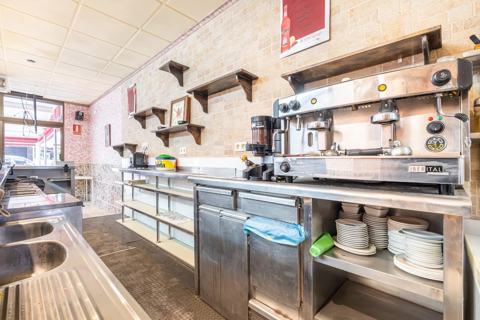 Negocio en Benidorm en venta - 164.000 € (Ref: 8053996)