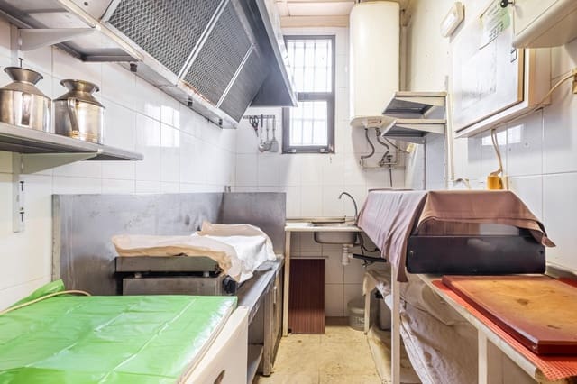 Empresa para venda em Benidorm - 164 000 € (Ref: 8053996)