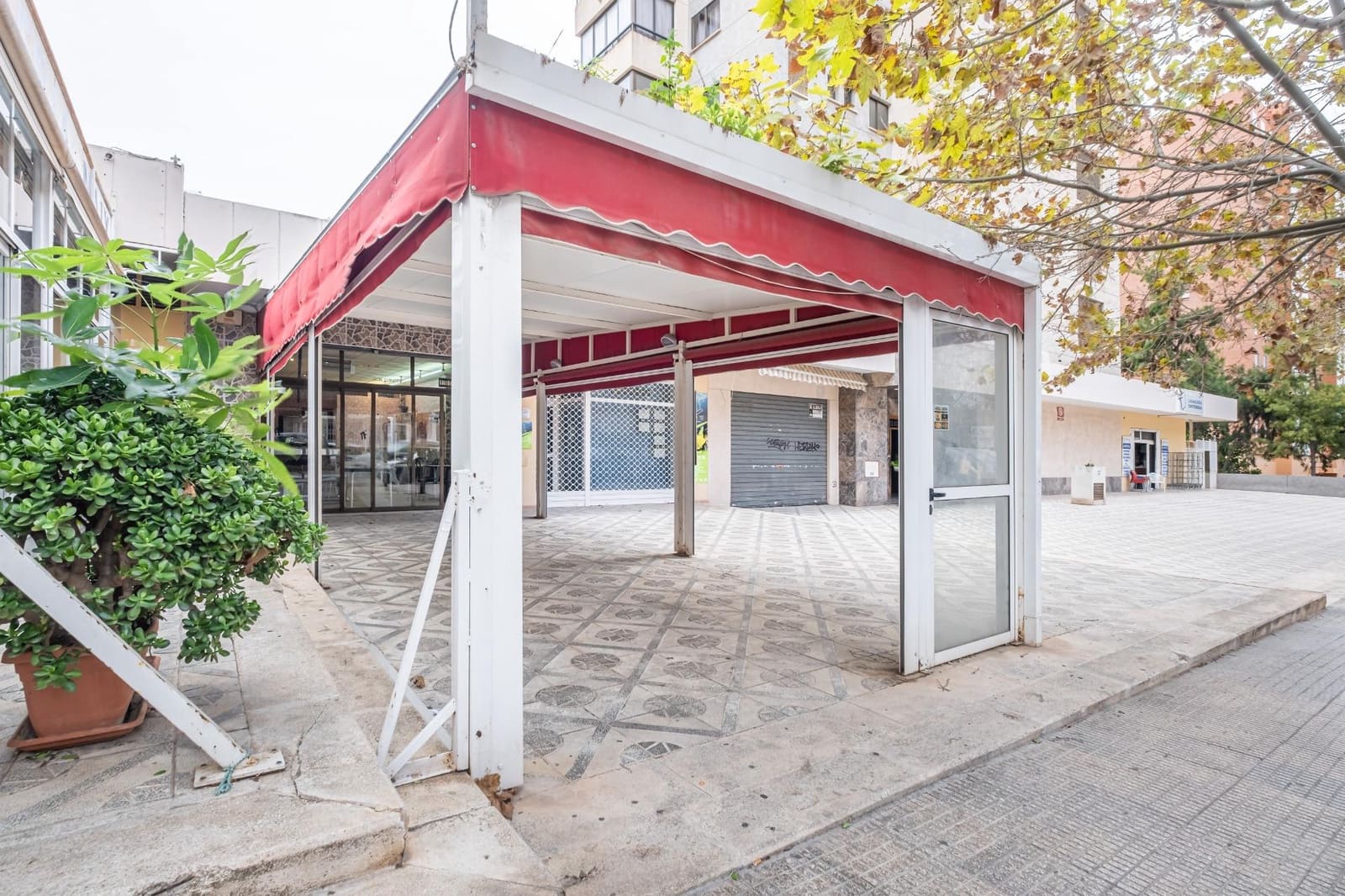 Negocio en Benidorm en venta - 164.000 € (Ref: 8053996)