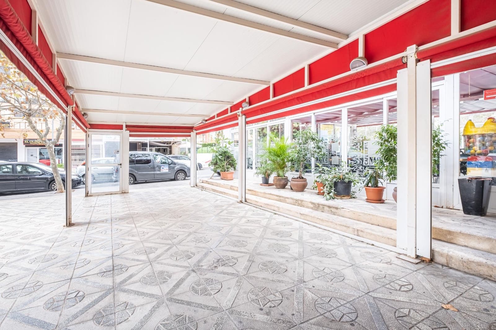 Negocio en Benidorm en venta - 164.000 € (Ref: 8053996)