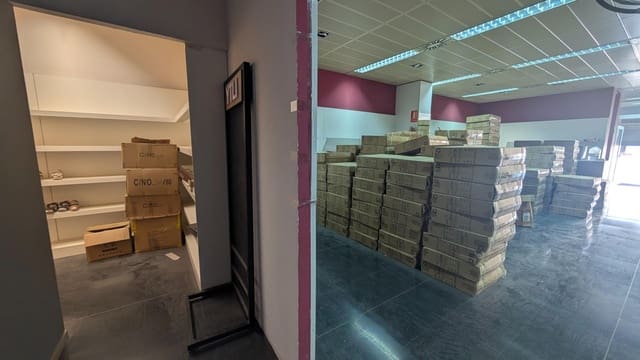 Business for sale in Carrús Est - Camí dels Magros, Elche / Elx - € 492,000 (Ref: 8062186)