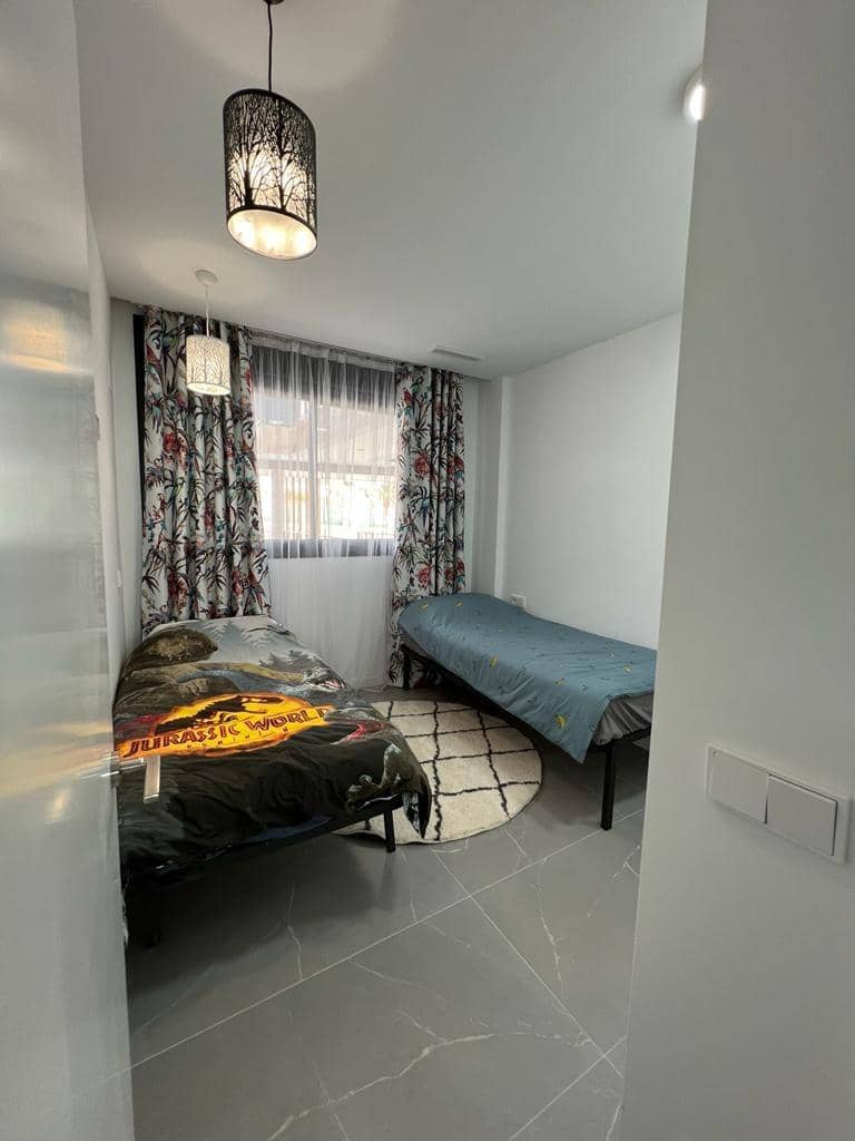 2 Zimmer Apartment zu vermieten in Finestrat mit Pool - 1.990 € (Ref: 8083192)